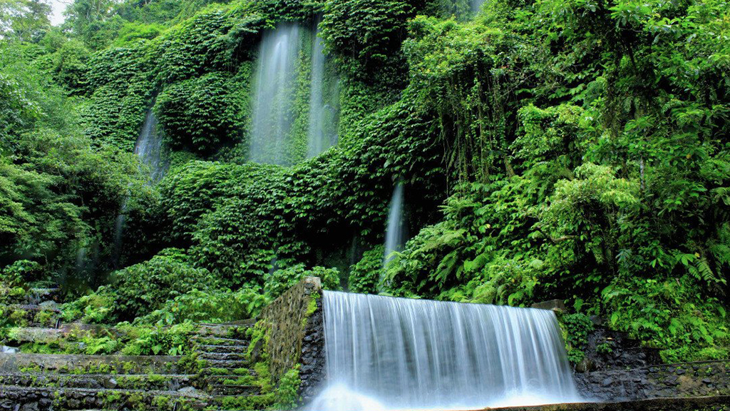 Benang Kelambu Waterfalls