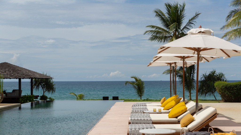 Sava Beach Villa Amarello - Phuket Beachfront Villa Thailand